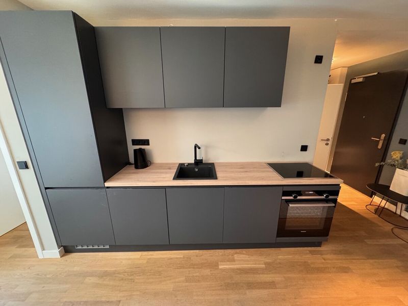 Mitte : Köpenicker Str: ERSTBEZUG: LUXUS 2-Zi-NEUBAU-Whg. - 9.OG - 36 m² - mit großem Balkon